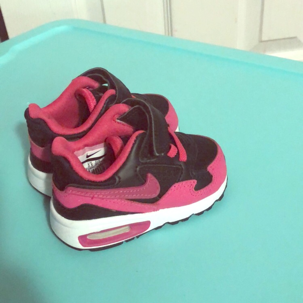 Nike toddler air Max